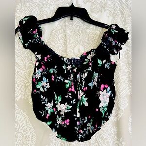 Off shoulder floral crop top